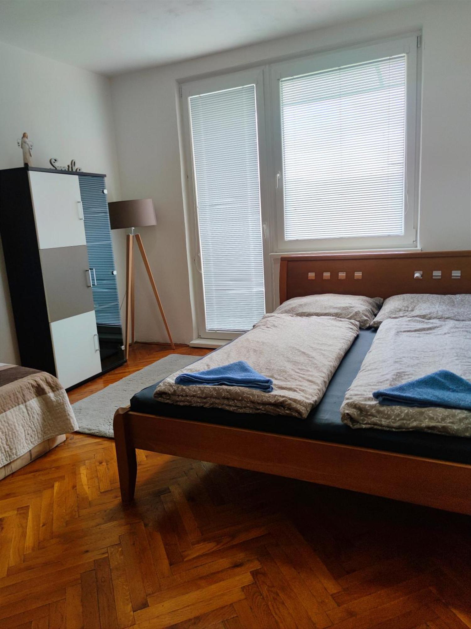 Fast Apartment In The Centrum Левице Екстериор снимка